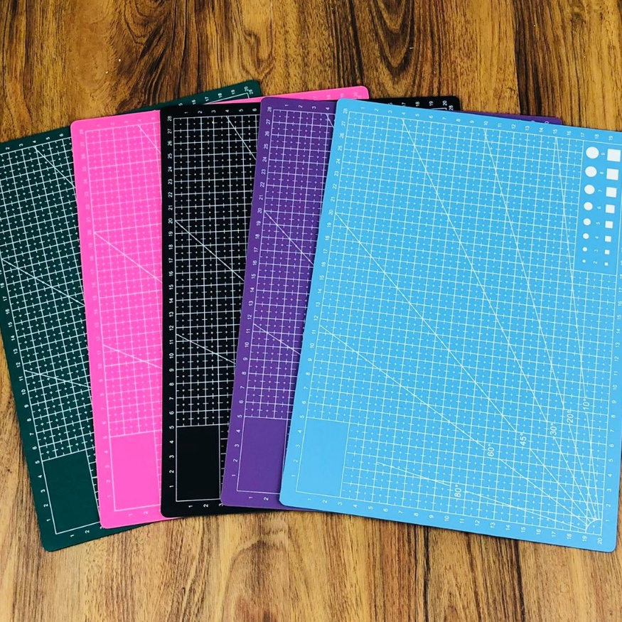 

Top Update COMBO A4 PINK HIJAU PVC Cutting Mat Cutting Pad Alas Potong A4 PEN CUTTER