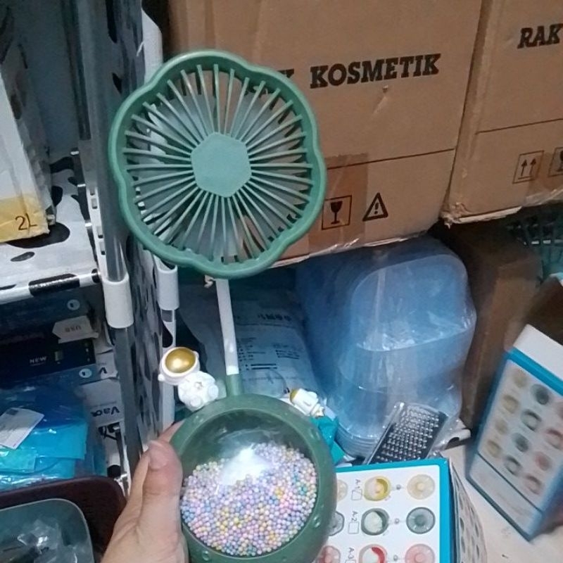 kipas angin unik / kipas angin astronot hijau kipas angin buah kipas usb