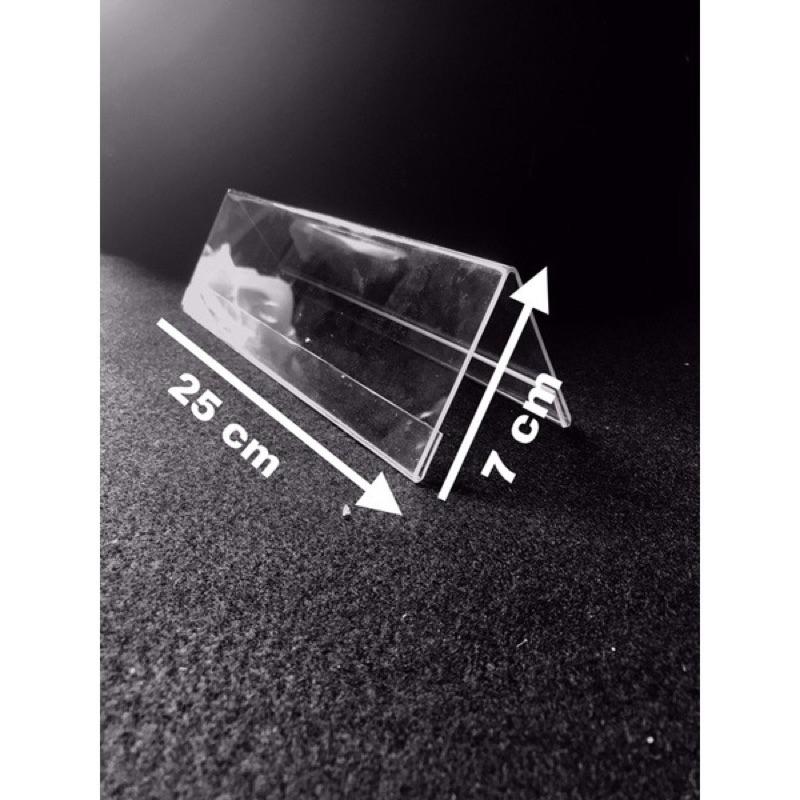 

papan nama meja akrilik 7cm x 25cm segitiga 2 sisi