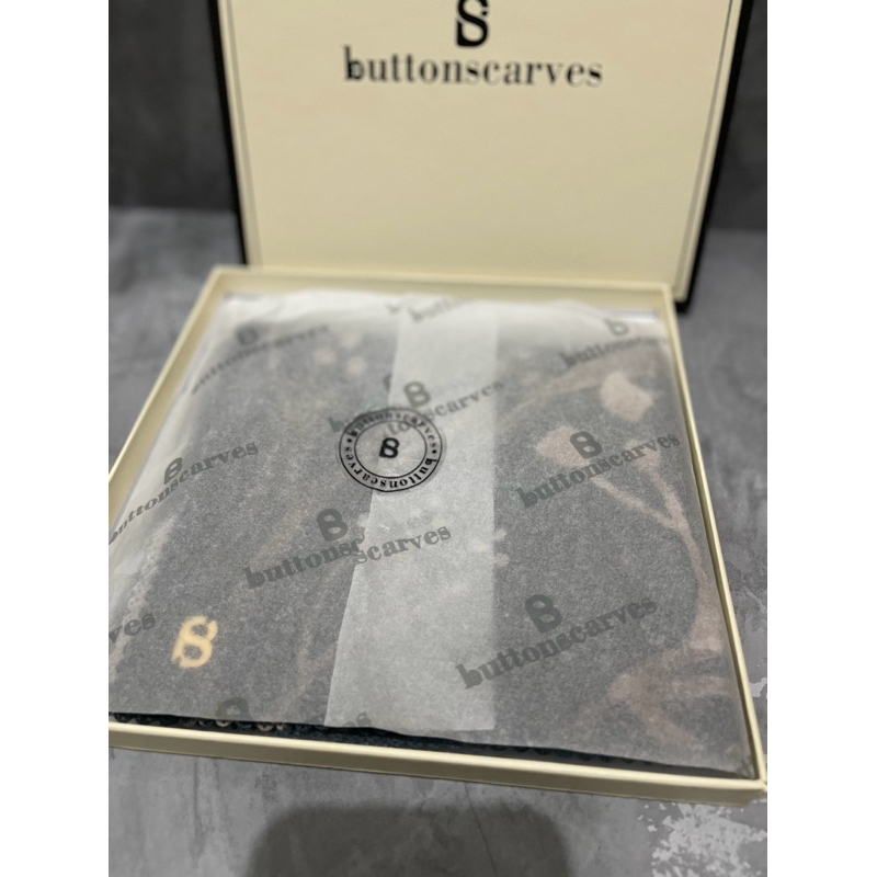 preloved Buttonscarves Twilight Square Black Voal