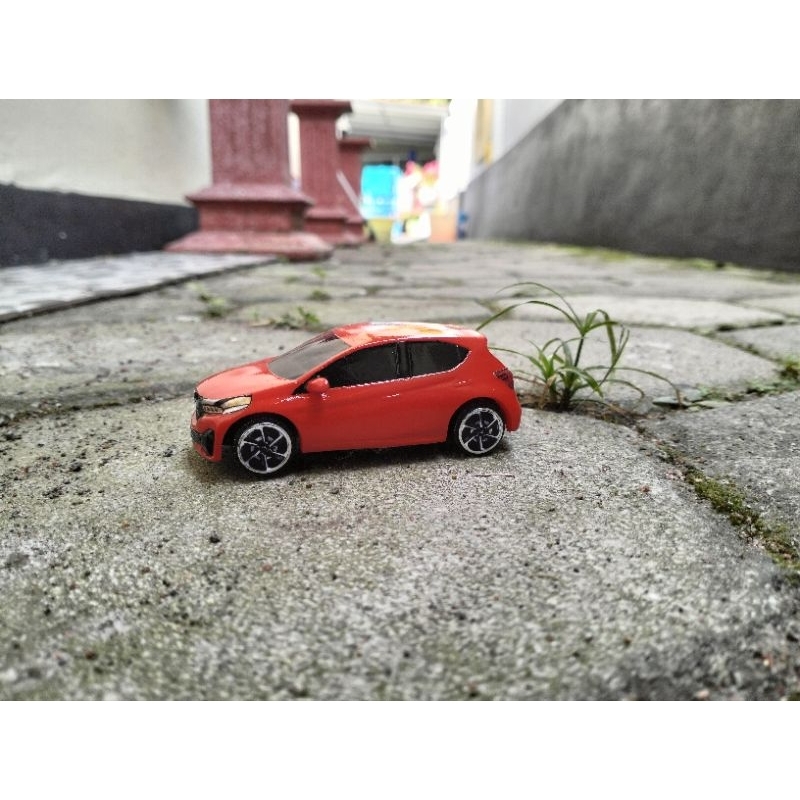 Miniatur/ Diecast Honda New Brio 2023 Merah