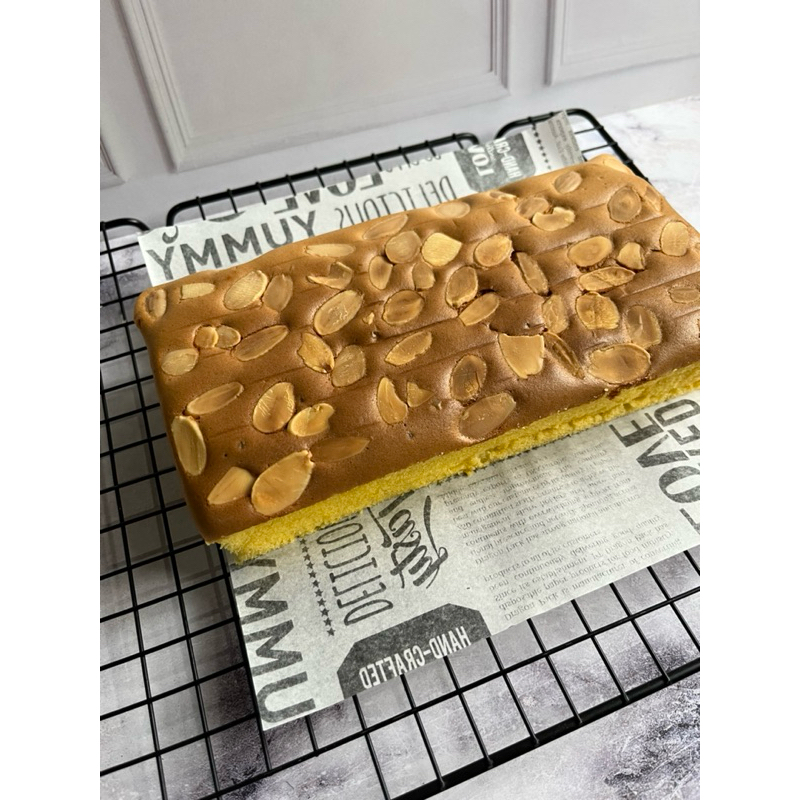 

Spikoe Almond Medium Size