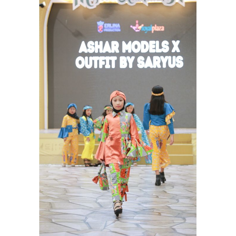 SEWA BAJU FASHION SHOW MUSLIM/COLOURFULL/BATIK ANAK