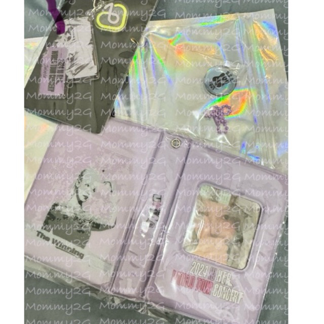 IU MERCH HEREH CONCERT JAKARTA