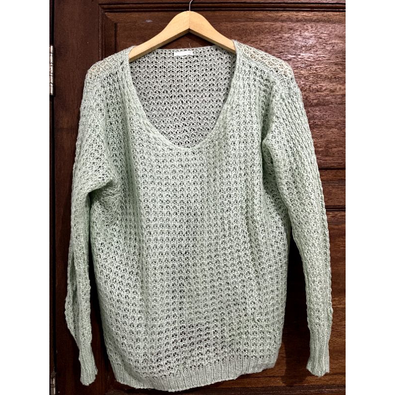 [PRELOVED] SWEATER RAJUT MINT/SAGE GREEN