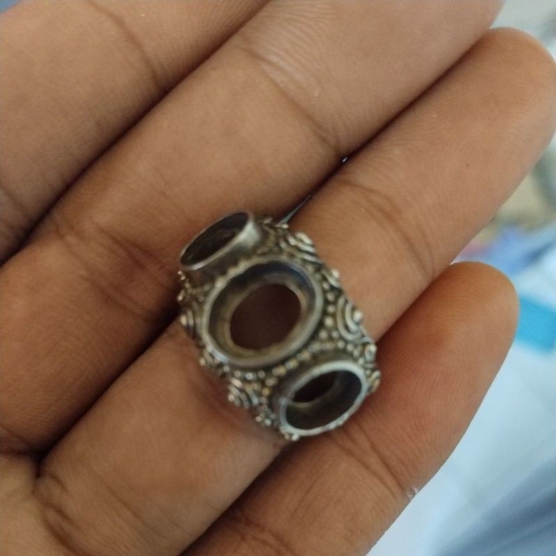 ring motif ukir bali