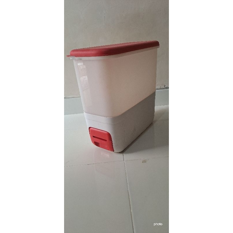 Tempat beras tupperware ori preloved