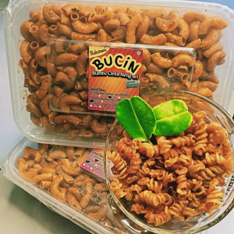 

MAKRONI BUCIN Bantet Pedas daun jeruk 320 gr BOX - Snack Bucin