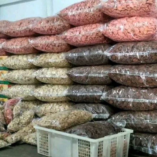 

Keripik pisang Refile Grosir Aneka rasa 5 kilogram