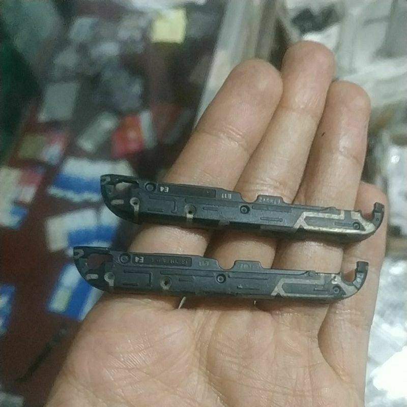 penutup bekas Samsung j330 j3 2017