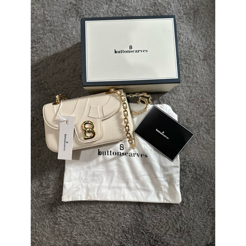 ❌SOLD❌ PRELOVED LIKE NEW ALMA CHAIN BAG SMALL PEARL BUTTONSCARVES