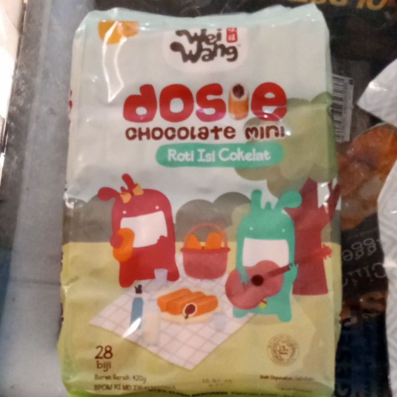 

weiwang dosie ( roti coklat mini) isi 28bj