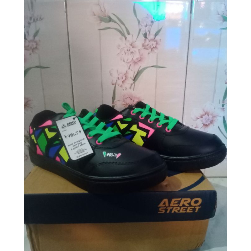Sepatu Aerostreet Volt Hitam Neon Size 39 Ori - Sneakers Casual Pria Wanita