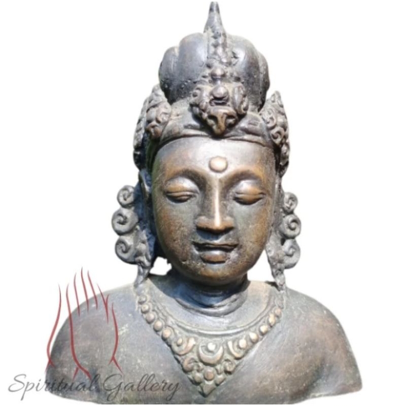 Patung Kepala Dewa Wisnu