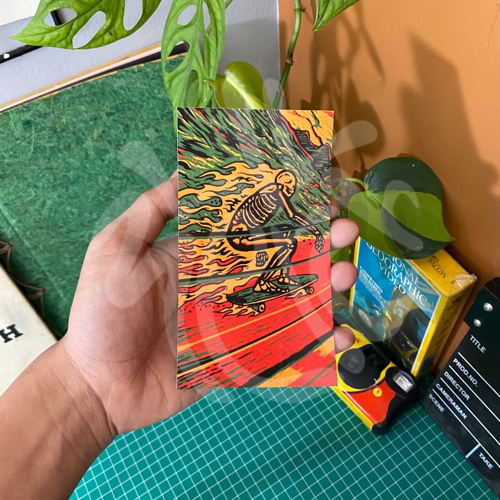 

stiker tengkorak / stiker poster / sticker aesthetic / sticker tumblr / stiker premium / stiker hp / stiker laptop / stiker helm / stiker tahan air