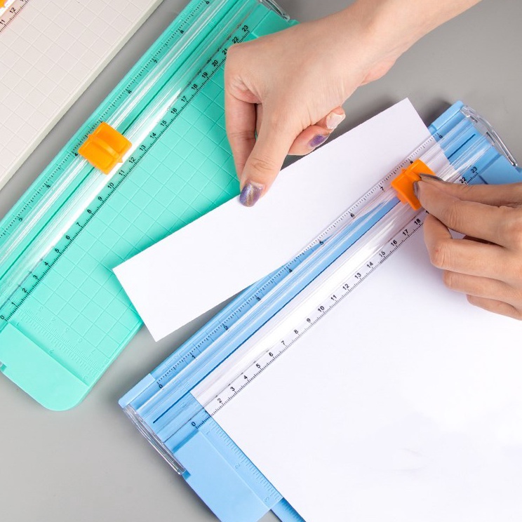 

Super Gembira Alat Potong Kertas A5 Paper Trimmer A5 Paper Cutter A5 Tipe