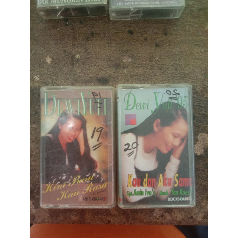 Kaset Pita Dewi Yull