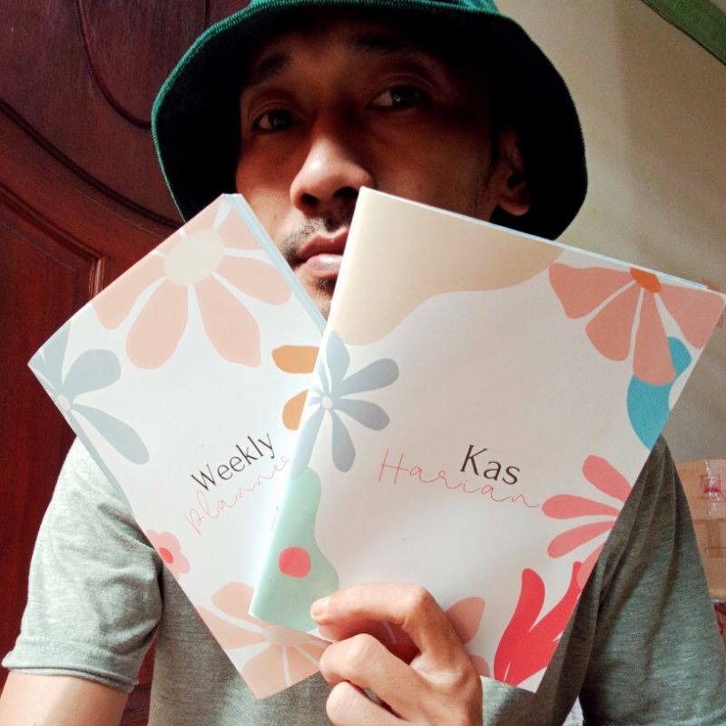 

Buku Catatan Kas Keuangan / Daily Financial / Buku Planner Agenda Notebook A5