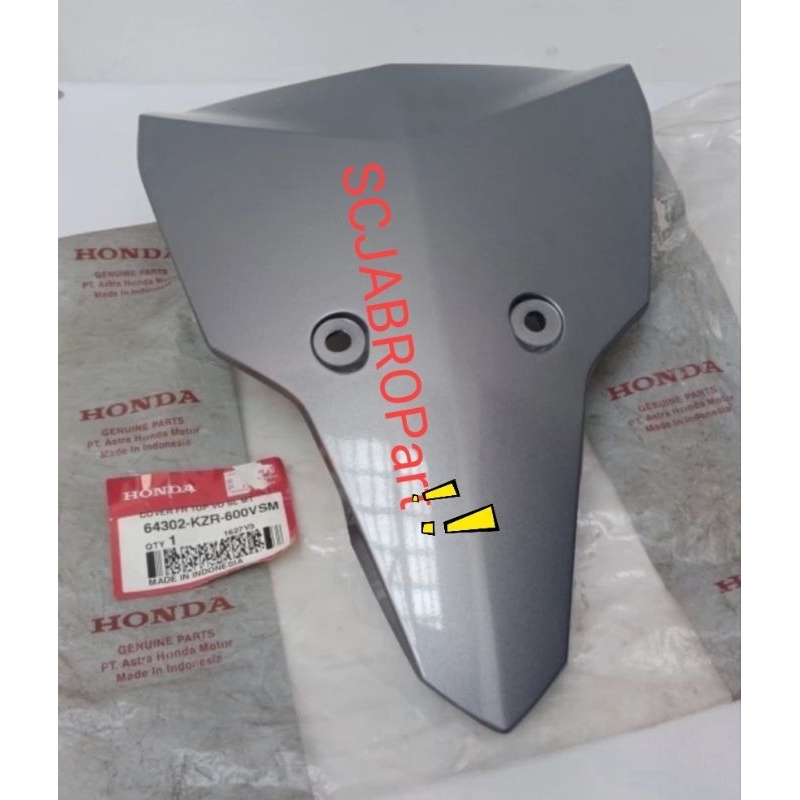 COVER FRONT TOP SILVER  HONDA VARIO 125 OLD..64302 KZR 600VSM..ORI AHM