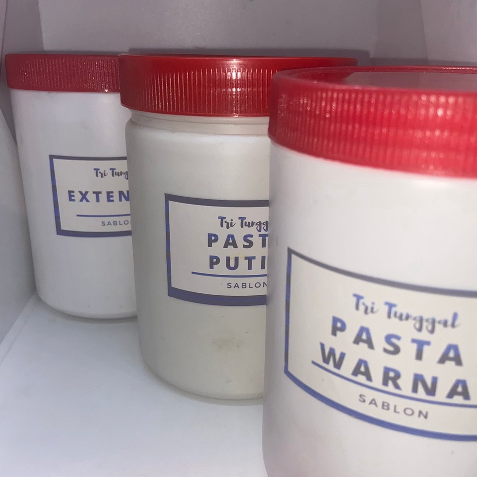 

KODE X15L Pasta Warna Putih Extender Sablon Rubber 1kg 1 kg Kilogram White NF Kain Kaos Warna Warni Color Colour Colorful Cat Paint Painting Prakarya Kerajinan Craft Crafting Art Seni Kesenian Kertakes Perlengkapan Cat Cair Karet Draw Drawing Blimbing