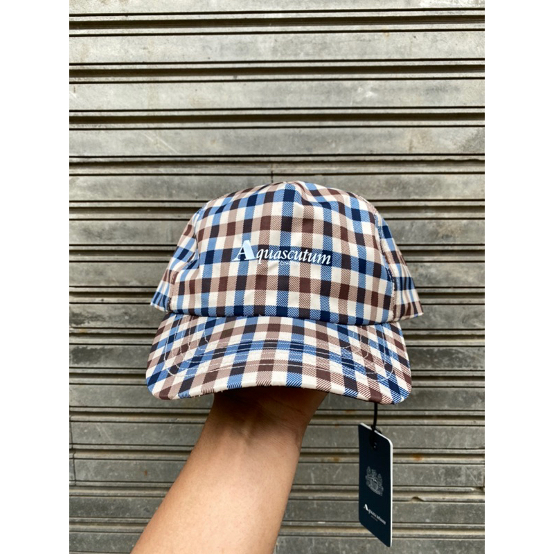 Caps Aquascutum