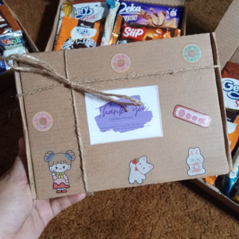 

[yourgiftbox.gsk] mini snack box untuk hadiah selfreward, sidang, seminar proposal, wisuda, dan lain-lain termurah