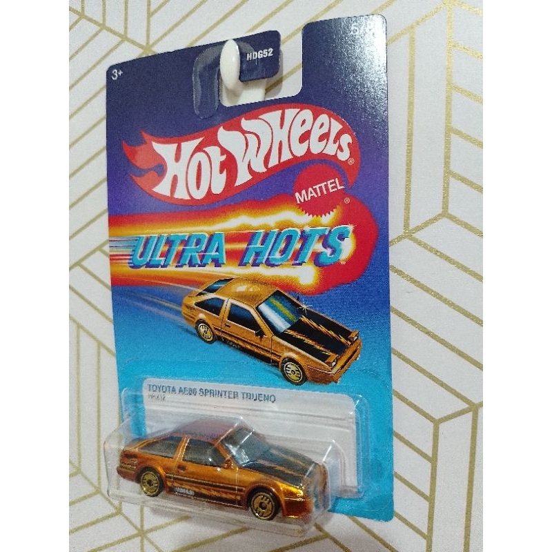 Hot Wheels ULTRA HOT MIX 3