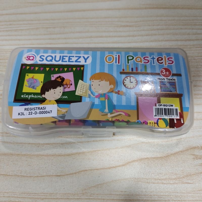 

crayon 12 warna squeezy ekonomis dan bagus cocok untuk anak, crayon kecil untuk anak, crayon murah anak