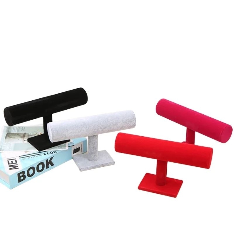 Display Pajangan Gelang Perhiasan Emas Manik Gelang Jam Tangan