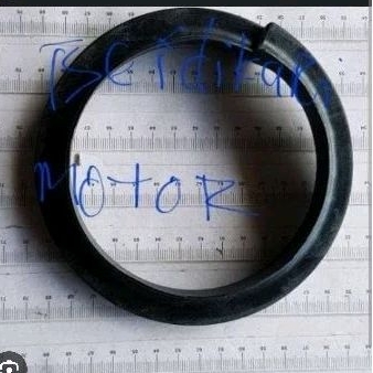 karet tatakan per depan atas bmw e36