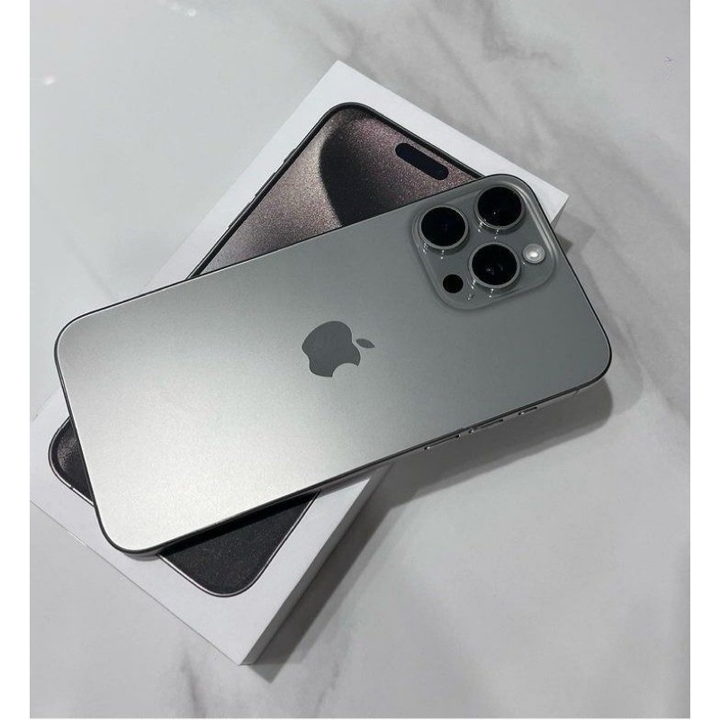 IP 12 Pro Max second