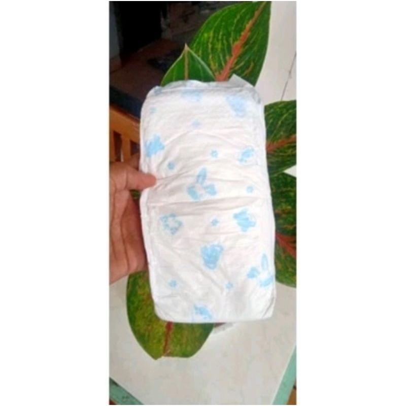 Pempers perekat curah size M
