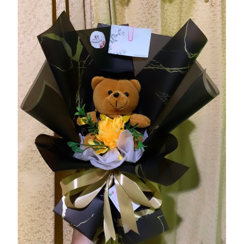 

Bouquet Boneka Wisuda / Boneka toga