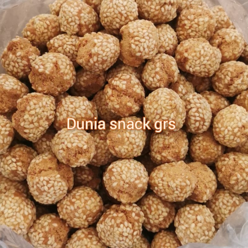 

Onde Onde Senyum isi kacang hijau / Onde onde pecah gurih renyah 500gr / 400gr