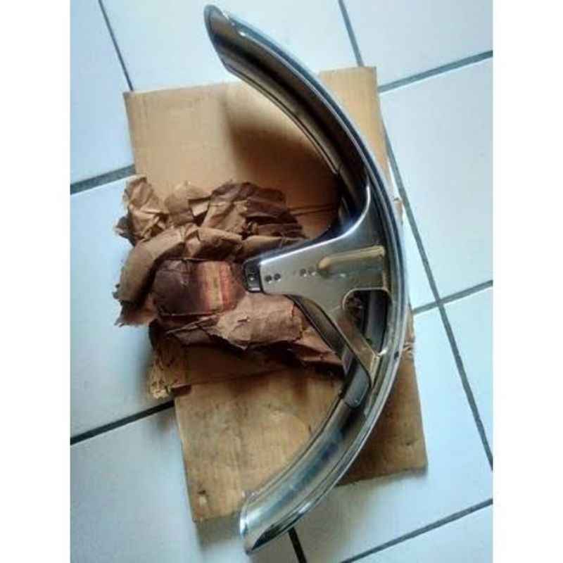 slebor Spakbor depan Suzuki a100 tua original nos