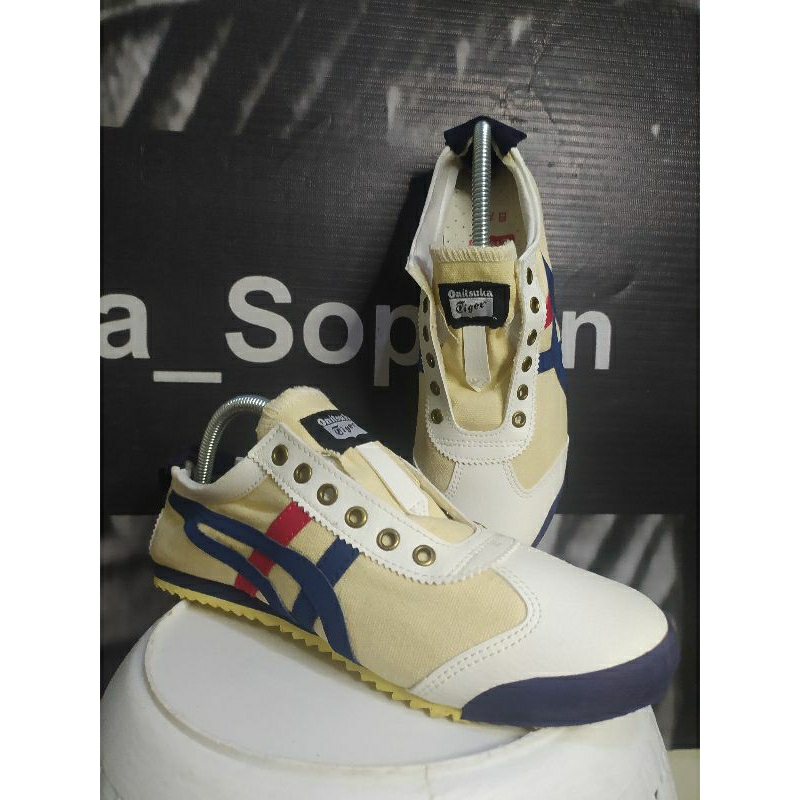 ONITSUKA TIGER SLIP ON PRIA DAN WANITA