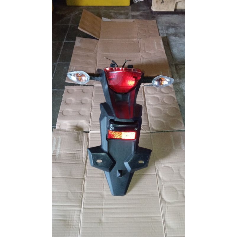 spakbor belakang crf 150 original second.