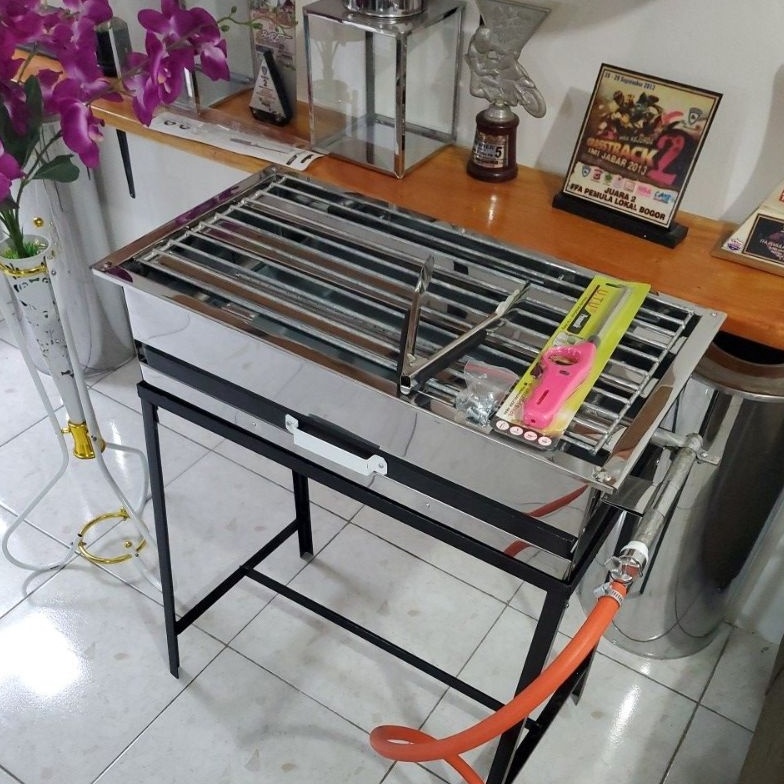 KODE S92S PANGGANGAN GAS 3 TUNGKU BAKARAN SATE  BAKARAN AYAM SELANG DAN REGULATOR PEMATIKKAKI CAPITA