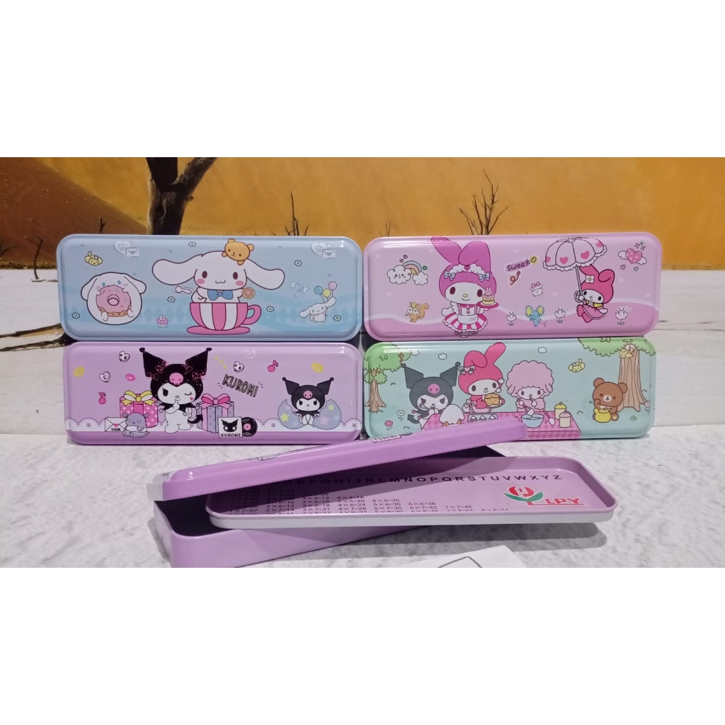 

Kotak Pensil Sanrio Kuromi Cinnamorol Melody Pencil Case Kaleng