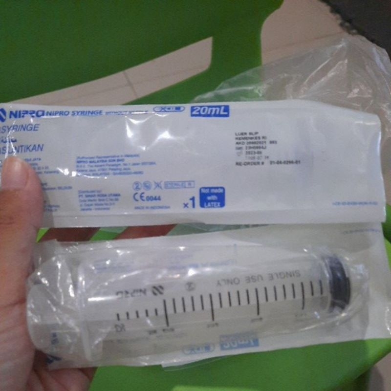 spuit nipro syringe 20 ml lubang samping