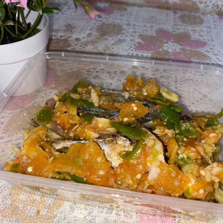 

Kembung banjar plus kentang sambal serai Rp.25.000/pack
