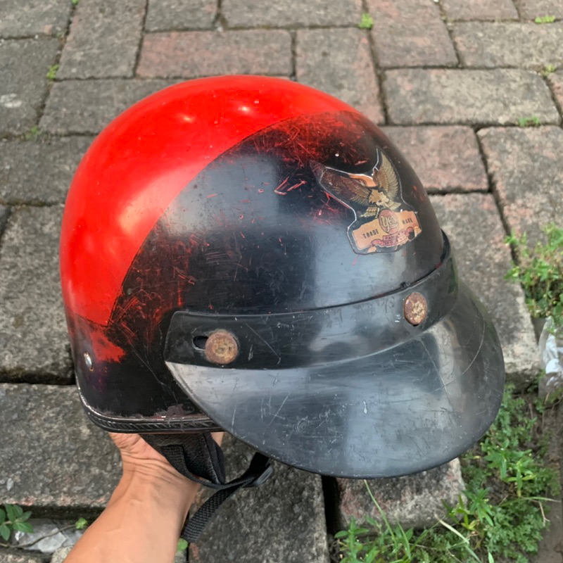 helm chips jadul vintage retro