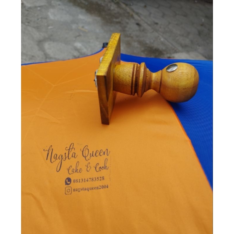 

RK TINTA PERMANENT STEMPEL PAD/BAK , basic pigment . isi ,500 ml - 1 ltr