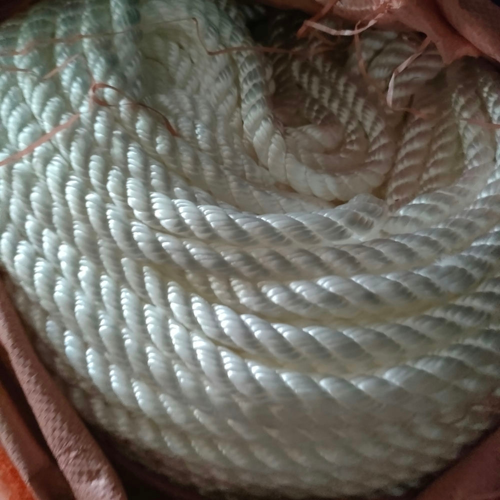 Tali Tambang Nilon 24mm | Tali Nylon 24 mm | Tali Multifilament 24 mm Harga Per Meter Lari