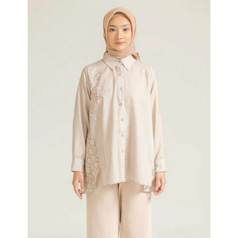 SALE RIA MIRANDA ‼️ DISKON SIERRA TOP RIAMIRANDA DEFECT ATASAN BEIGE BLOUSE COKLAT. BACA DESKRIPSI.