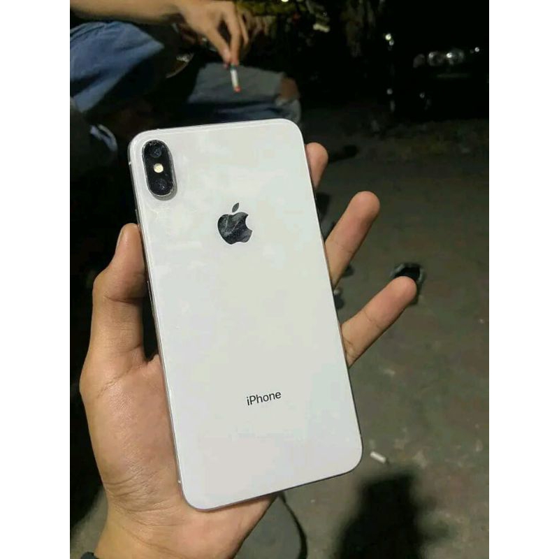 IPHONE_XSMAX64