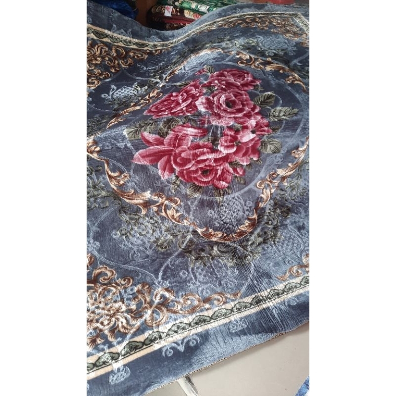 KARPET MALAYSIA SUPER TEBAL 6  DIAMETER 190X220