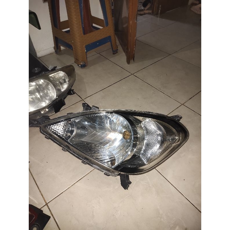 headlamp lampu depan toyota innova 2005_2010 original