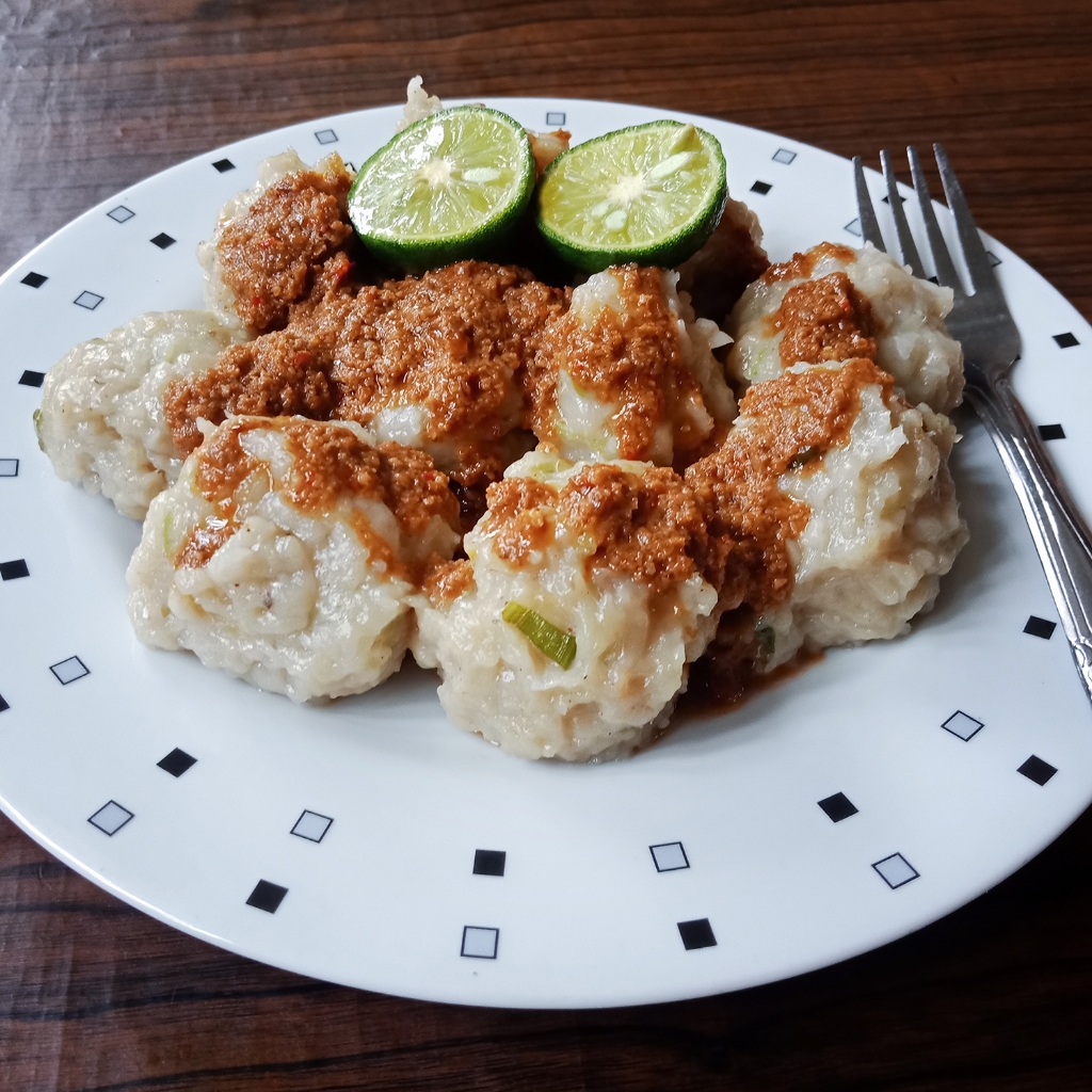 

Somay ikan kriwil, siomay somai ikan siap saji