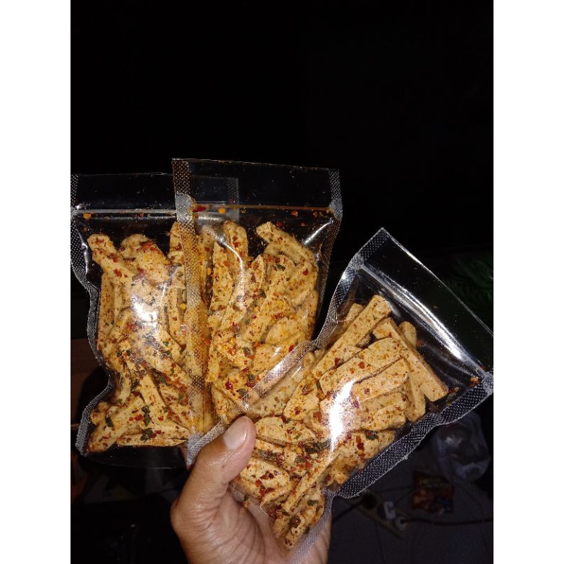 

basreng pedas daun jeruk kriuk gurih mercon 10000 dapat 3pcs viral